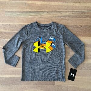 Boys grey under armour logo long sleeve shirt size 5 nwt